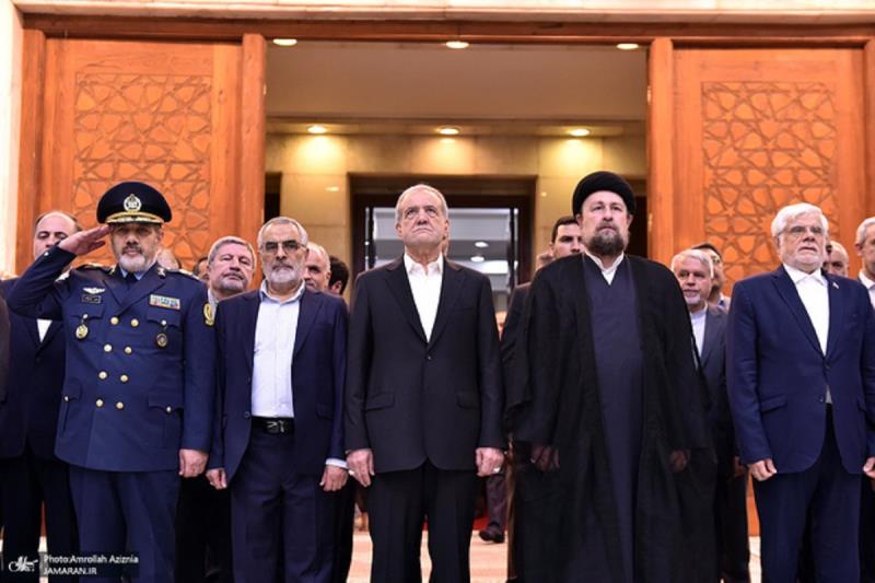 Renewal of the President and members of the government`s covenant with the ideals of Imam Khomeini (PBUH)