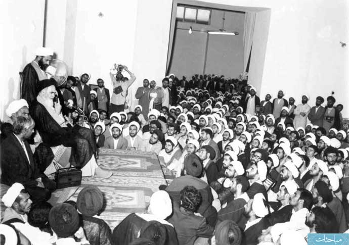 Imam encouraged seminary students to undertake series discussions at lessons