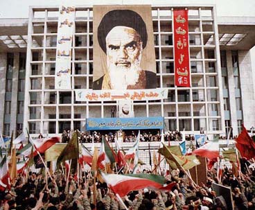    Imam Khomeini`s significant role in managing imposed war and sacred defense   