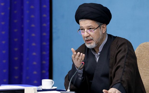 Imam Khomeini possessed comprehensive, multi-dimensional personality