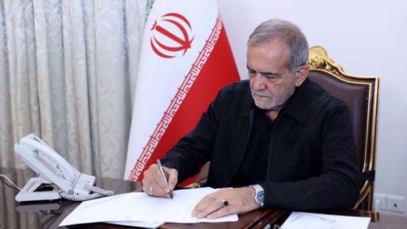 Pezeshkian: Mass turnout at Leader`s funeral a `decisive’ response to bullying, terror