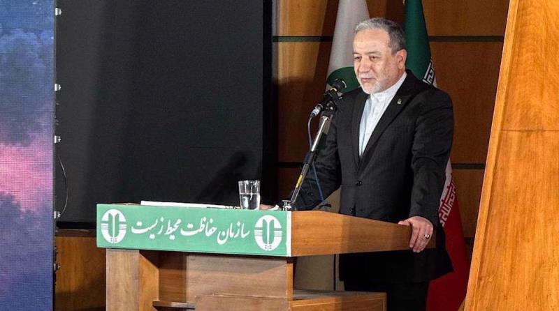 Iran FM calls for international accountability over wartime environmental destruction