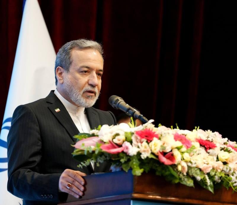 Iran FM calls for international accountability over wartime environmental destruction
