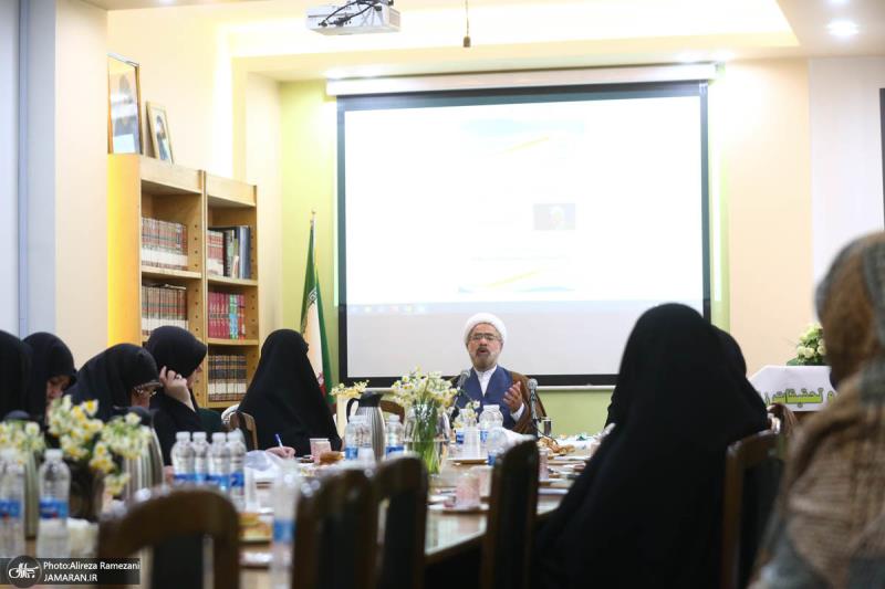 Specialized meeting "Ijtihad and judgment of women from the point of view of jurisprudence and law".