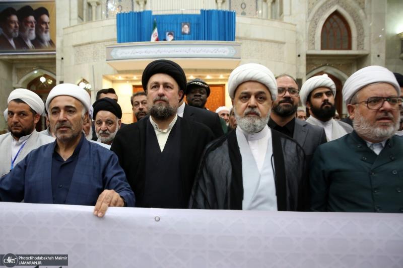 Foreign guests of the 40th Islamic Unity Conference pay tribute to the distinguished position of Imam Khomeini (PBUH)