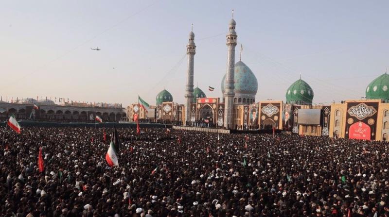 Millions join funeral prayer for martyred Leader in Qom