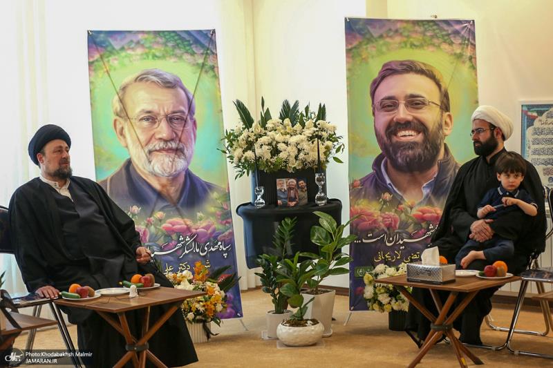 Seyyed Hassan Khomeini`s meeting with the family of martyrs Larijani