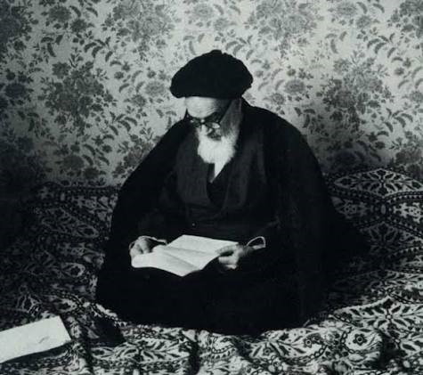 From the individual to the institution in Imam Khomeini’s political thought