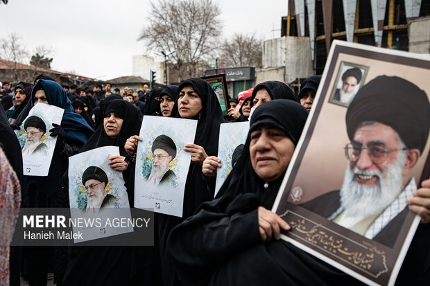 Martyred Leader to be laid to rest in Mashhad after funeral processions in three cities