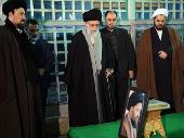 Supreme Leader Pays Visit to Imam Khomeini