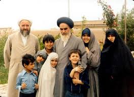 L`attention portée par l`Imam Khomeiny à la famille