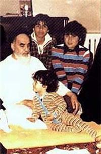 Quels étaient les principes les plus importants de l`éducation selon l`Imam Khomeiny (Que DIEU sanctifie son  noble secret) pour bien éduquer les enfants ?