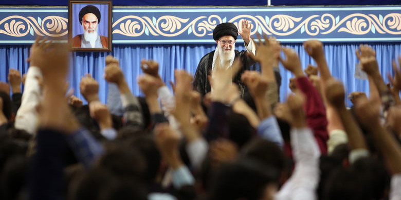 Le Guide suprême de la Révolution islamique, l'ayatollah Seyyed Ali Khamenei
