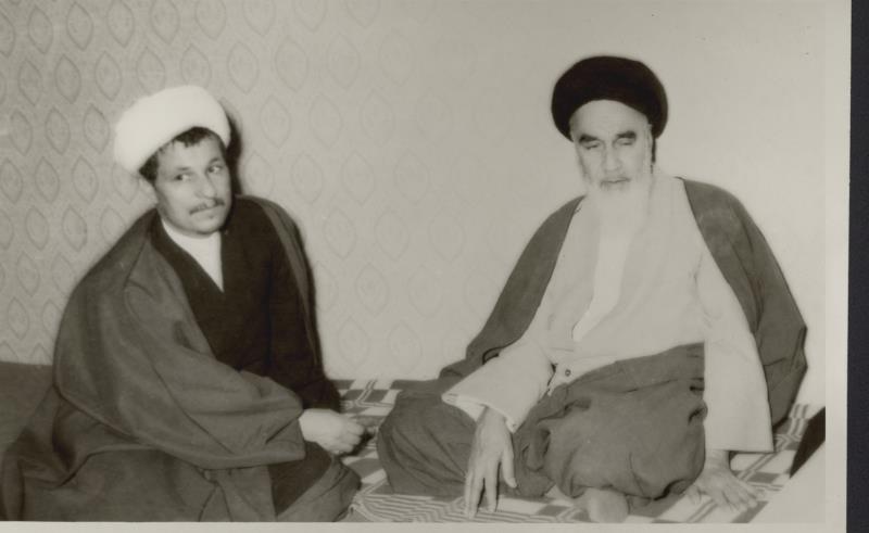 L'attitude de l’épouse de l’Imam Khomeiny (paix à son âme) après l’adoption de la résolution et la fin de la guerre imposée à l’Iran. 