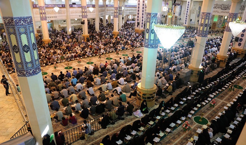 Le cercle de la familiarisation avec le Saint Coran au mausoleé de l`Imam Khomeini (Que Dieu sanctifie son noble secret)