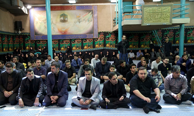 Les photos de la commémoration du martyre , l’Imam Hussein (as) dans le Hussainiya de Jamaran