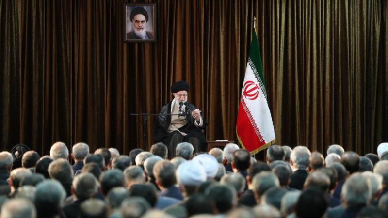 Le chef de l'Iran: Les Etats-Unis ne sont pas fiables et il serait inutile de parler