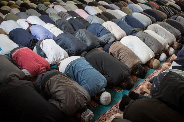 Développement de l’islam en Occident malgré la propagande anti islamique