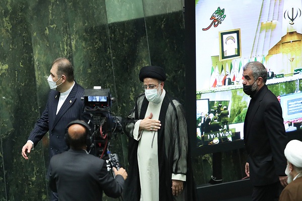 la cérémonie d`investiture du nouveau président iranien, Hodjat-ol-islam Seyed Ebrahim Raïssi
