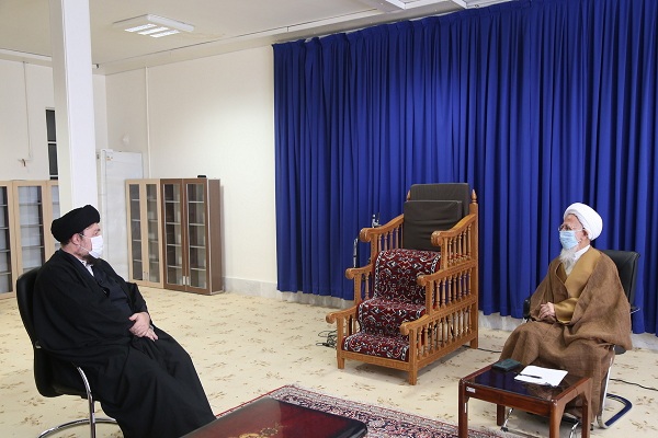 Rencontre de Seyyed Hassan Khomeini, petit-fils de l`imam Khomeiny, avec le Grand Ayatollah Javadi Amoli 