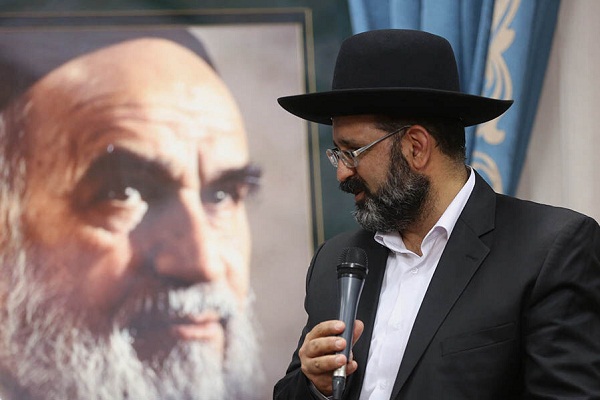 Le Leader des Juifs d'Iran : le défunt Imam Khomeini a crée une évolution dans toutes les religions voire le monde