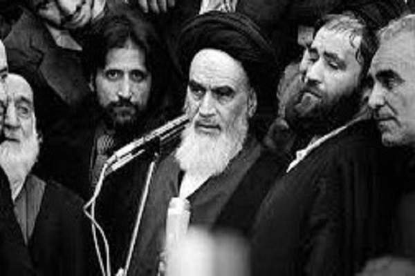 L`Imam Khomeini admirait l`esprit de combat et le courage des Iraniens