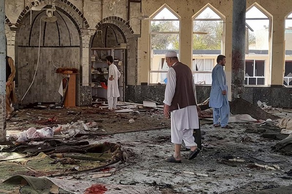 « La mort tragique de personnes priant dans une mosquée de Kunduz nous a endeuillés. »