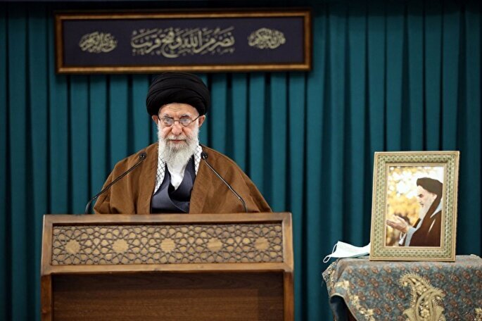 L`Ayatollah Khamenei appelle la Cisjordanie et la Palestine historique à passer à l`acte