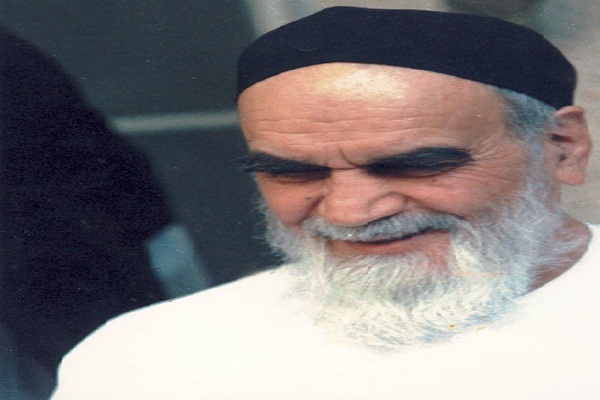 Quelle était la première personne que l’imam Khomeini (ra) avait nommée à la tête du mausolée de l’Imam Ridha (as) — Astan Qods Razavi — ?