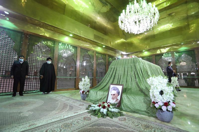 Renouvellement du pacte du président de la RII et des membres du cabinet avec les idéaux de l’Imam Khomeiny