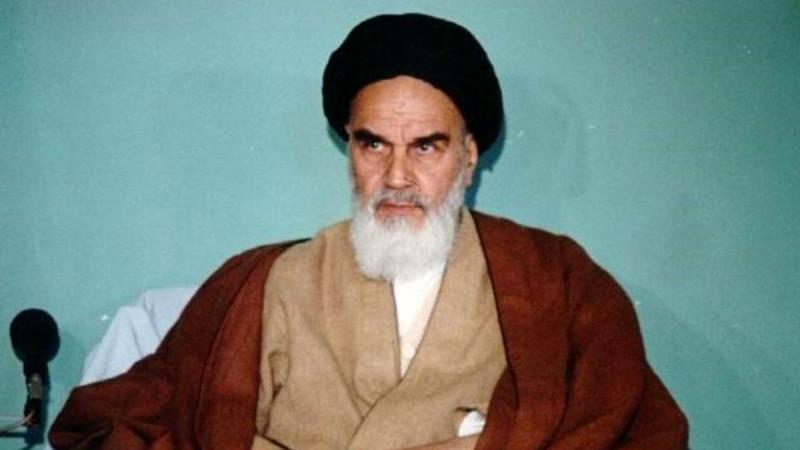 Imam Khomeini : La République islamique veut avoir des relations appropriées et sincères avec toutes les nations et gouvernements. 