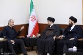 Le président iranien rencontre l’ayatollah Seyyed Hassan Khomeini