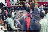 زاریا نائجیریا میں حسینیہ بقیۃ اللہ کے گنبد پـر، حرم حسینی(ع) کا علم لہرا دیا گیا