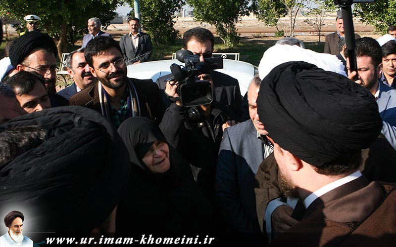 یادگار امام(رح)، سید حسن خمینی کا صوبہ خوزستان میں کامیاب دورے، گلزار شہدا میں حاضری