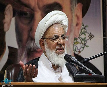 امام کے بیٹے کی کوششوں  سے  نجف کے مراجع انقلاب اسلامی کے حامی