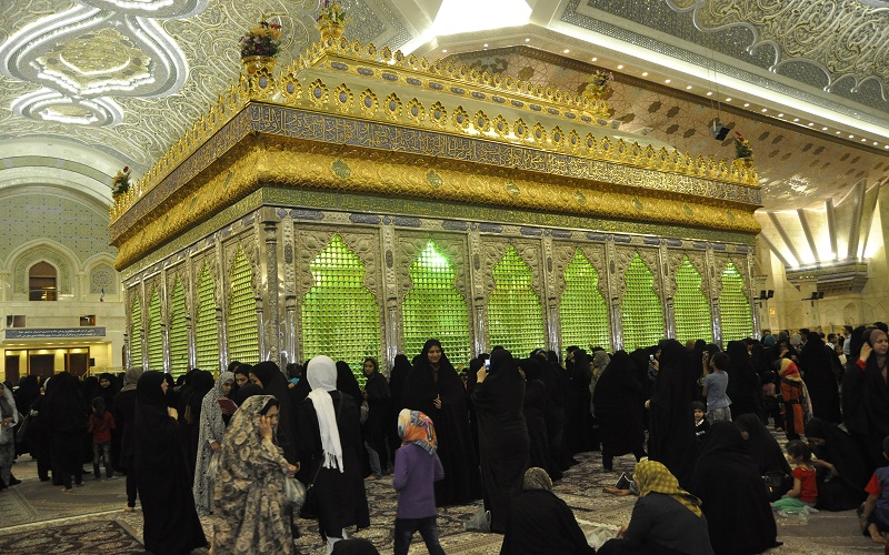 عوام کی موجودگی میں امام خمینی(رح) کی یاد میں تقریبات