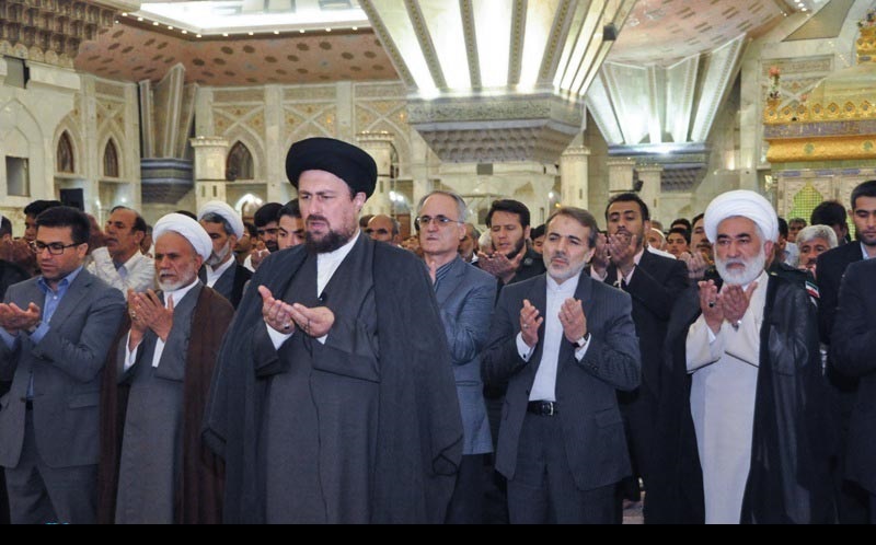منصوبہ بندی اور انتظام کے سربراہ آقائے نوبخت کی حرم امام خمینی(ره) میں حاضری