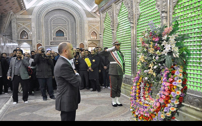 ترکی قومی کتابخانہ کے رئیس کی امام خمینی(رح) کے مزار پر حاضری، پھول چڑھائے