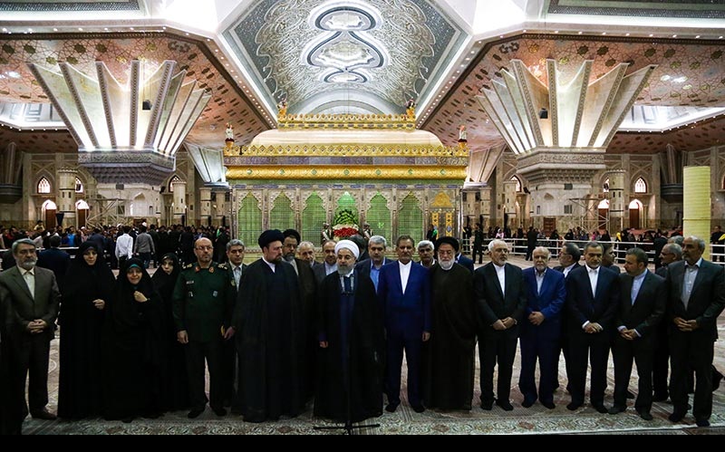صدر روحانی سمیت اراکین کابینہ کی امام خمینی(رح) سے تجدید عہد