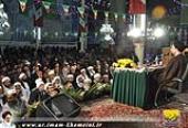 غیرملکی مہمانوں اور زائرین کی موجودگی میں، امام خمینی(رح) کے حرم میں جشن میــلاد النبی(ص) کا انعقاد