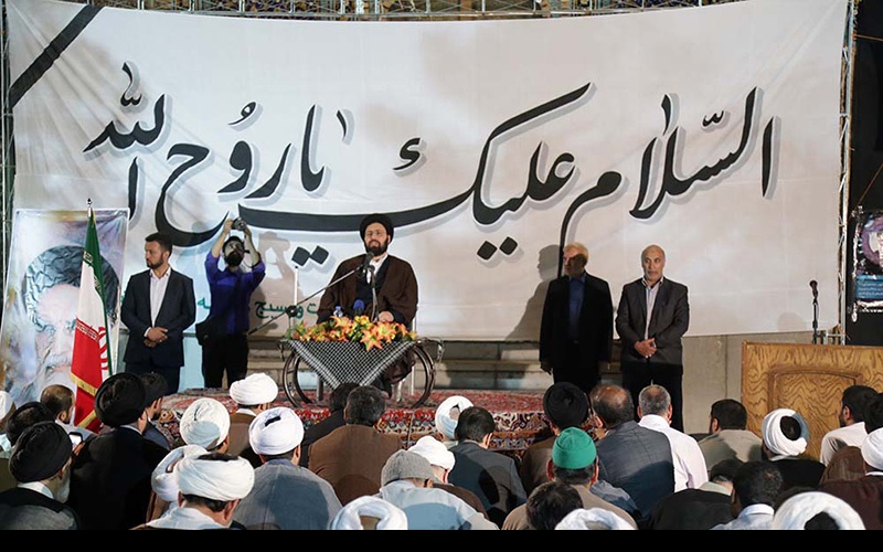 قم، سید علی خمینی کے حضور، مدرسہ فیضیہ میں تکریم امام خمینی(رح) کی تقریب