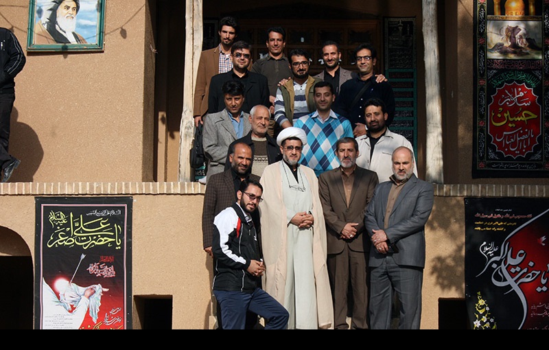 ملکی ذمہ دار کا ایک گروہ خمین میں امام خمینی(رح) کے تاریخی گھر کا دورہ کیا/۲۰۱۶ء