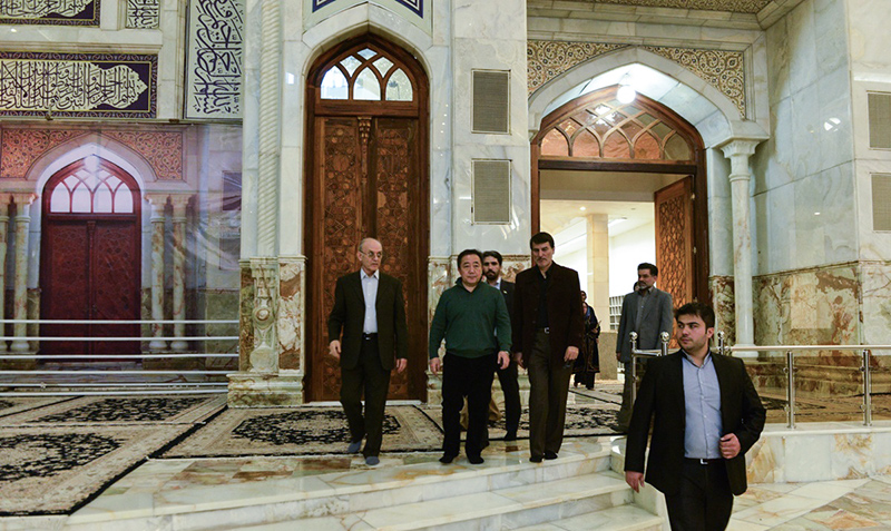 کرغستان کے سماجی ترقی کا وزیر کی امام خمینی(ره) کو خراج تحسین