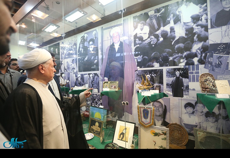 امام خمینی کے وفادار یار و پیرو، آیت اللہ ہاشمی رفسنجانی، اپنے آبائی شہر کے دورے پر /۲۰۱۶ء