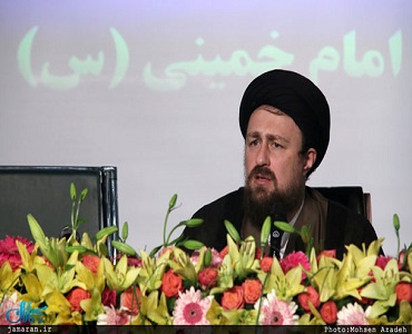 امام خمینی(رح) کی نگاہ میں حکام عوام کے خدمت گزار ہیں