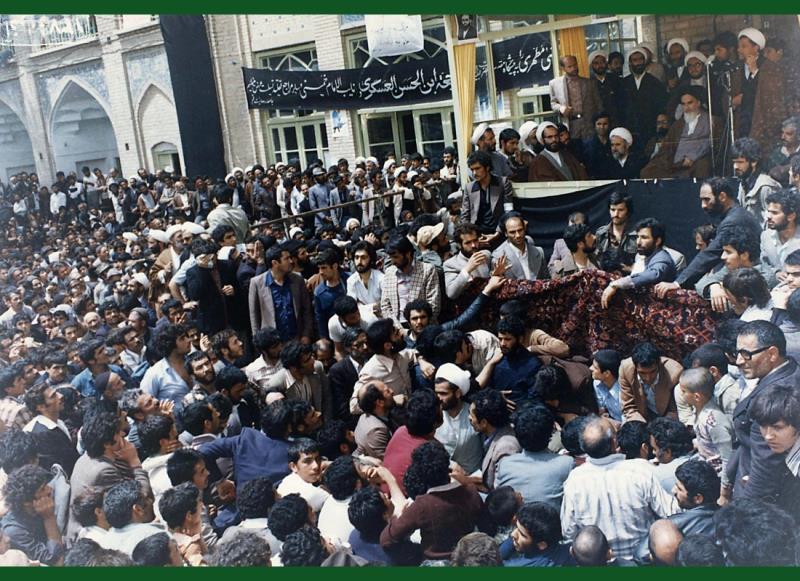امام خمینی(رح) کے ساتھ تاریخی اسلامی تحریک میں، معیاری تصاویر کا البم /۲۰۱۷ء