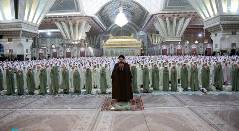 حرم امام خمینی(رح) اور یادگارامام کی موجودگی میں طالبات کا جشن عبادت (تکلیف) کا انعقاد