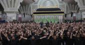 حرم امام خمینی (رح) میں عاشورای حسینی (ع) کی رات کی منعقدہ مجلس کی تصویری جھلکیاں