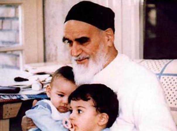 بچوں کی تربیت کیوں ضروری ہے: امام خمینی(رح)