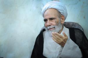 امام خمینی (رح) علماء میں بھی بے نظیر تھے